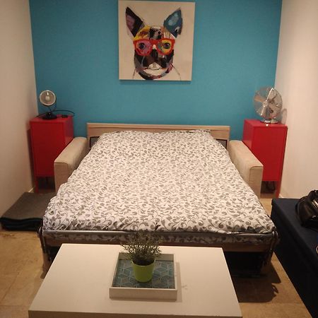 Appartamento Le Saint Louis Blue Bulldog Hyères Esterno foto