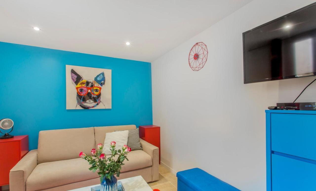Appartamento Le Saint Louis Blue Bulldog Hyères Esterno foto